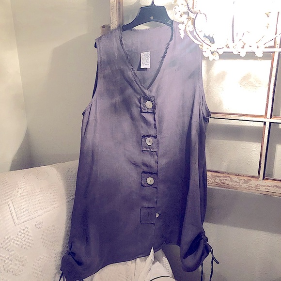 Linen sleeveless tunic - Picture 1 of 11